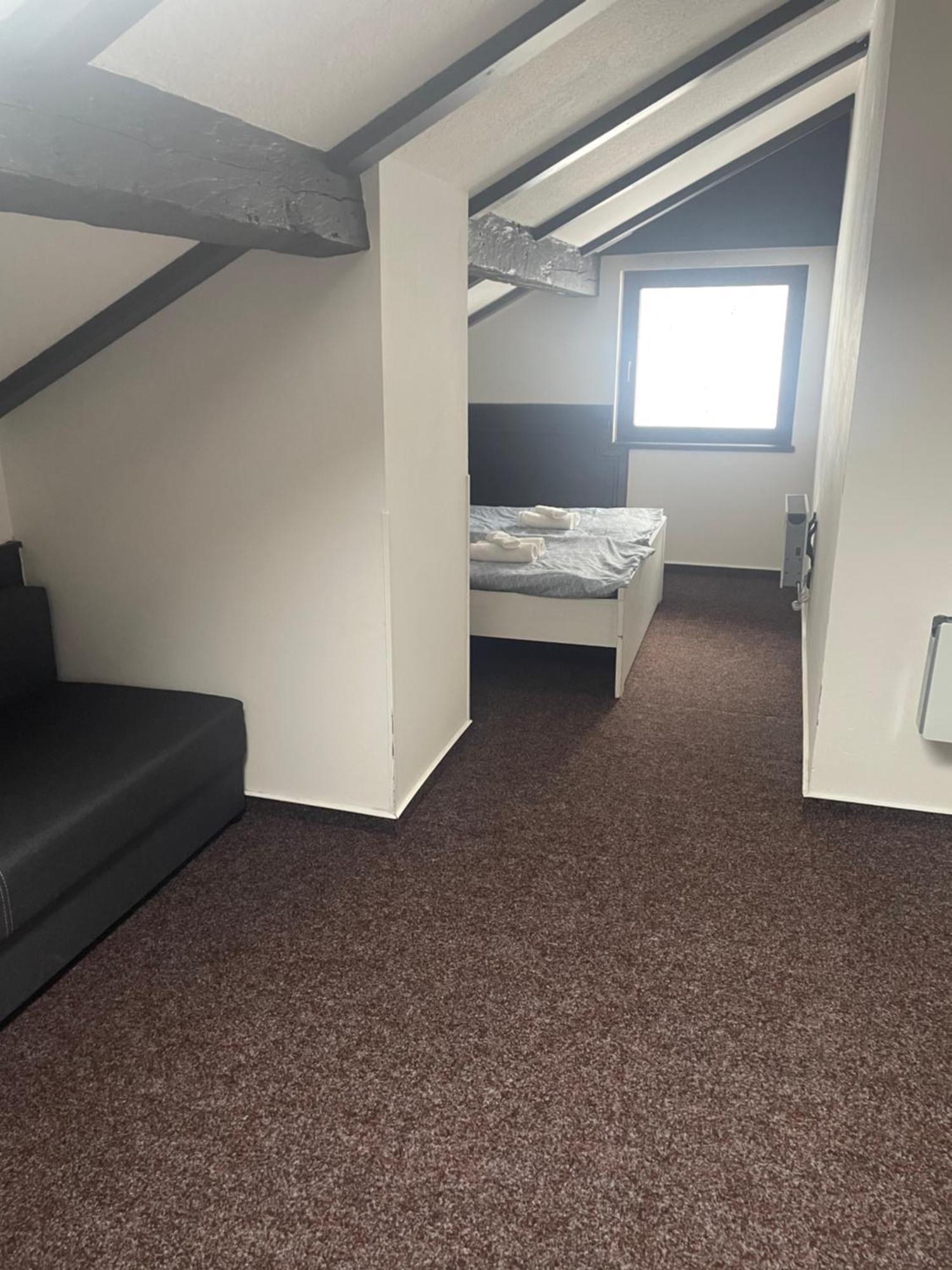 Hotel Lovecky Zamecek Orion 利贝雷茨 外观 照片