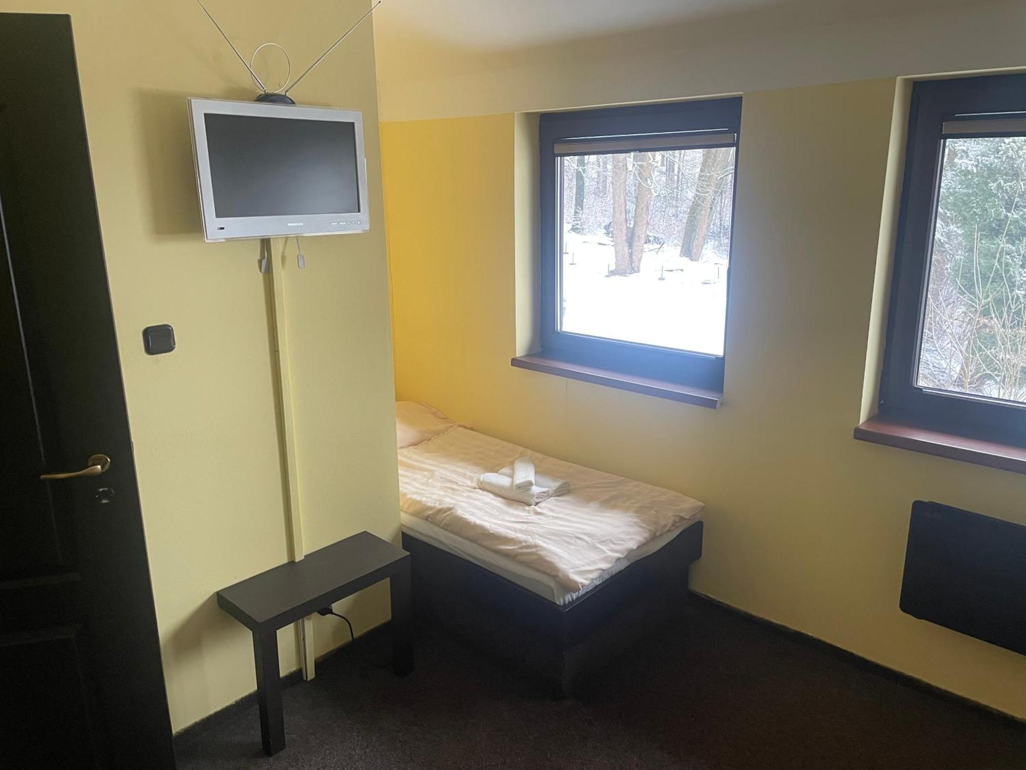 Hotel Lovecky Zamecek Orion 利贝雷茨 外观 照片